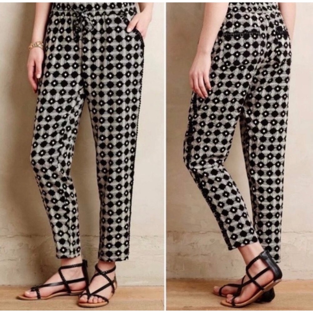 Hei Hei Anthropologie Black White Geometric Pom Pom Trim Jogger Pants Women S
